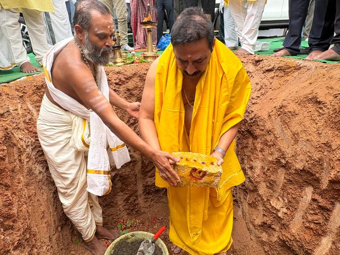 Foundation stone ceremony at Vantage Point